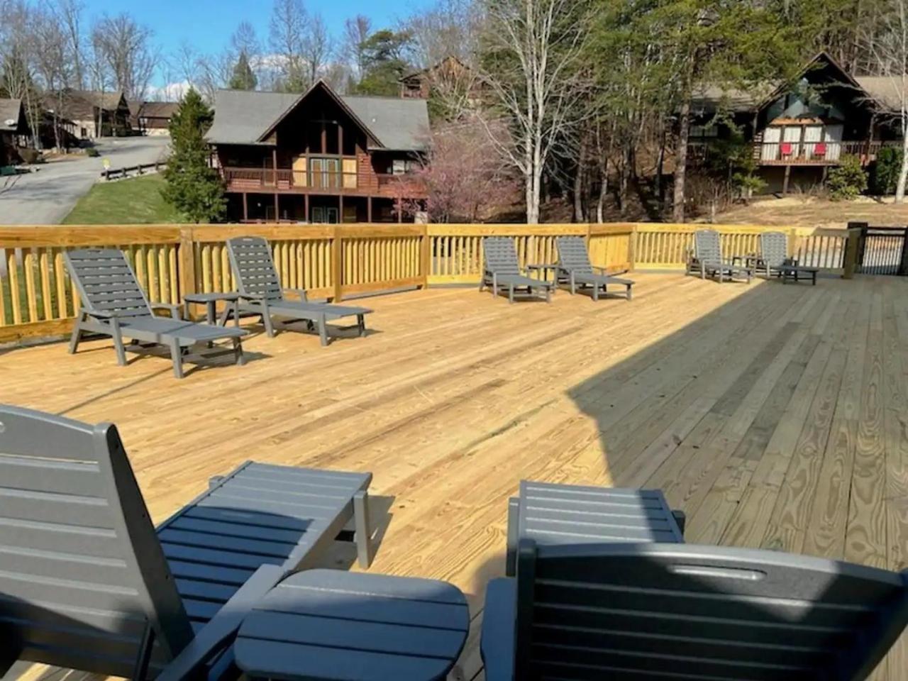 Вілла Views I Mins To Dollywood I Hot Tub I Pool Table Сев'єрвілл Екстер'єр фото